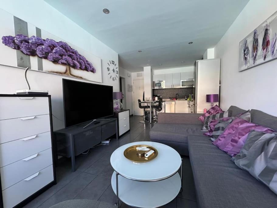 Appartement Iguazu Poolview Near Yumbo *